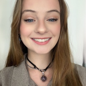 Emily Nies's avatar